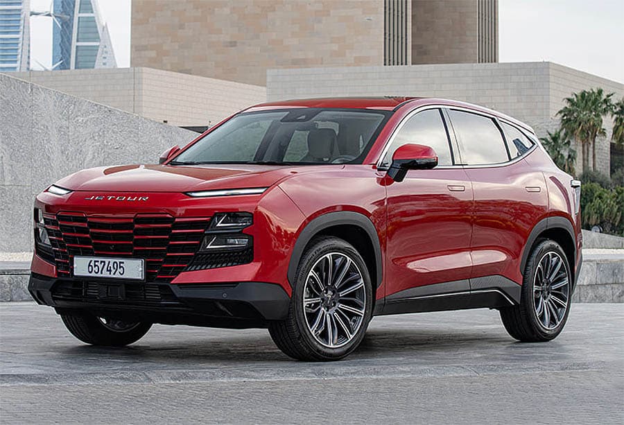 توفر سيارات SUV مزيجًا من المساحة الرحبة، وارتفاع السيارة عن الأرض، ومستويات الراحة التي تناسب الاستخدام اليومي والرحلات الطويلة،