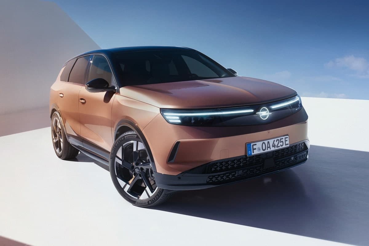 تقدم أوبل جراند لاند 2026 نفسها كواحدة من أبرز سيارات الـSUV العائلية في السوق المصري،تقدم أوبل جراند لاند 2026 نفسها كواحدة من أبرز سيارات الـSUV العائلية في السوق المصري،