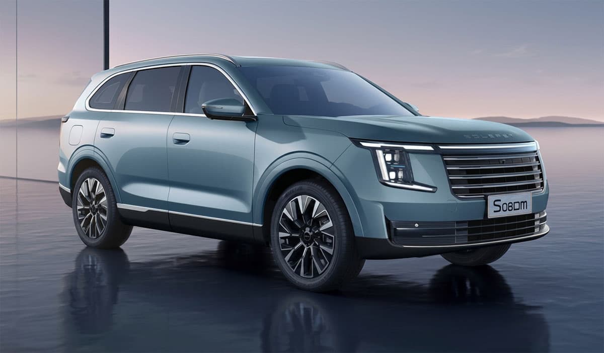 تقدم سوإيست S08 DM تجربة قيادة استثنائية لعشاق سيارات الـ SUV العائلية، حيث تأتي كسيارة بسبعة مقاعد مصممة خصيصًا لتلبي احتياجات الأسر التي تبحث عن الرحابة والراحة مع قيمة ممتازة مقابل السعر.