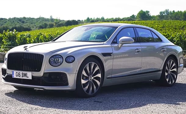 تجربة قيادة لموديل 2020 من بنتلي Flying Spur الفخمة