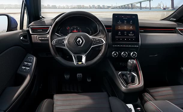 المقصورة الداخلية لرينو