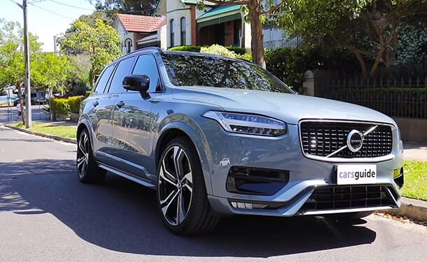 سياره فولفو xc90 2020