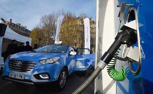 سياره-غاز-ناس-بنزينه