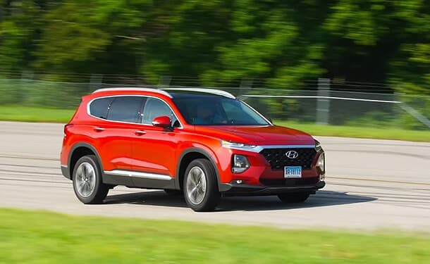 هيوندي-سياره-سانتا-حديقه-شارع