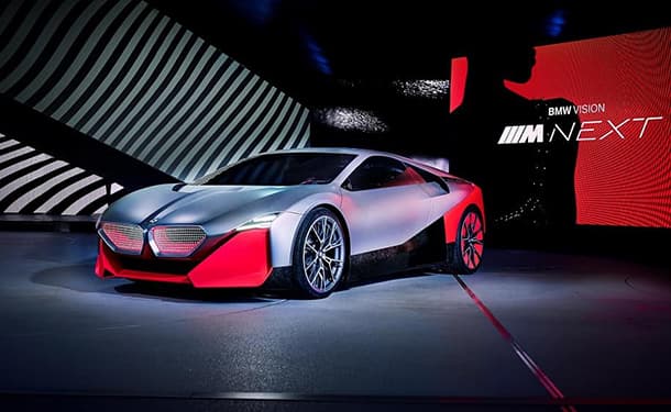 سياره بي ام دبليو i8