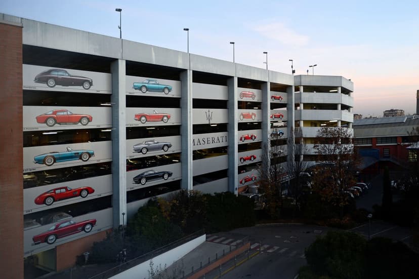 مباني-سيارات-اشجار