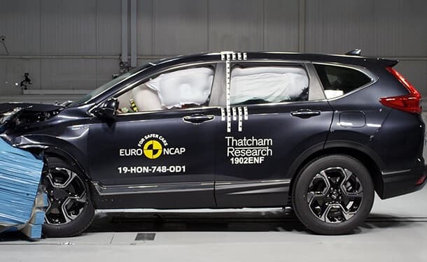 سياره-حادث-تصطدام-هوندا