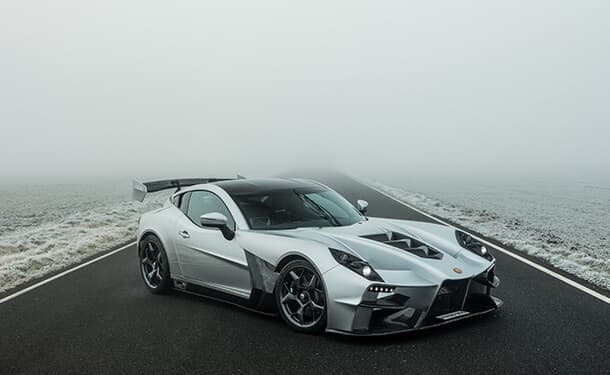 صحراء-طريق-جنيتا-خارقه-سيارات