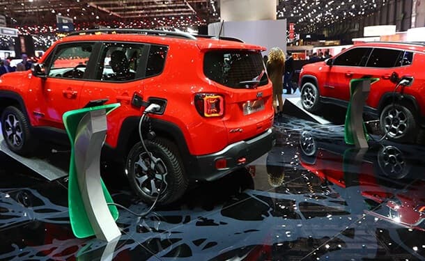 جيب كومباس رينيجيد بمعرض جنيف 2019