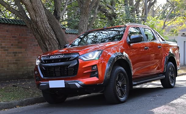 شاحنة ايسوزو D-Max