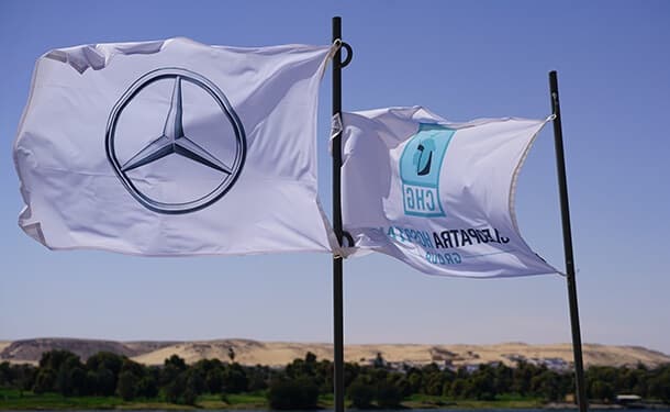 شعار-مرسيدس-بنز-سيارات-مشاركه