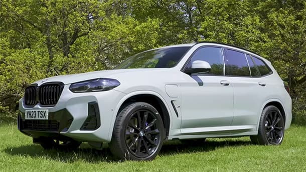 شاهد: تجربة قيادة لموديل 2023 من BMW X3