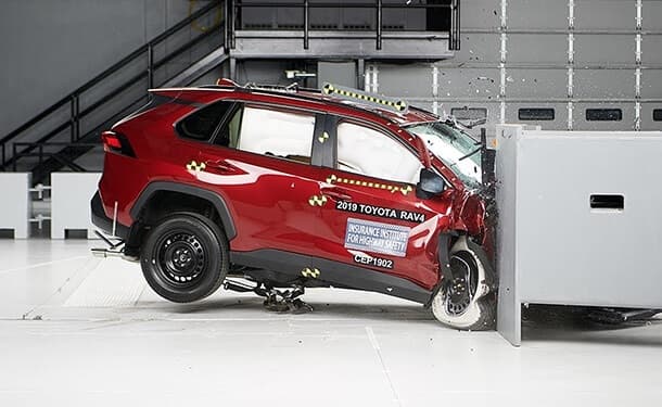 موديل 2019 من تويوتا RAV4 باختبارات الأمان الأمريكية