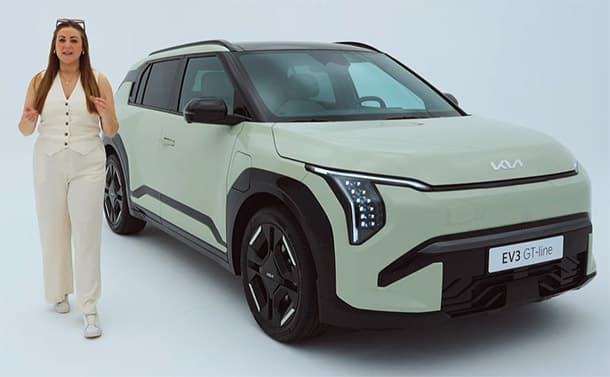 شاهد: استعراض لمميزات ومواصفات كيا EV3 الكهربائية الجديدة من فئة SUV