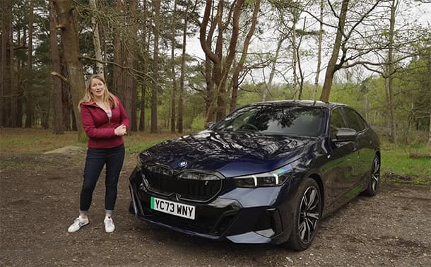 شاهد: تجربة قيادة BMW i5 الكهربائية موديل 2024