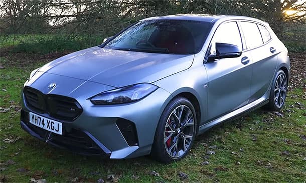 شاهد: تجربة قيادة M135 موديل 2025 من BMW