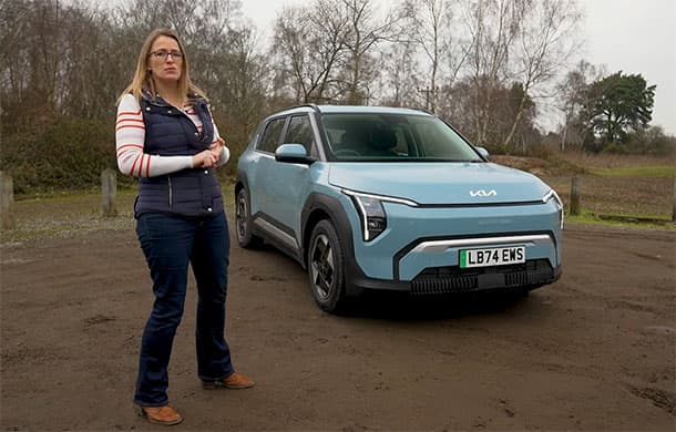 شاهد: تجربة قيادة موديل 2025 من كيا EV3 الكهربائية