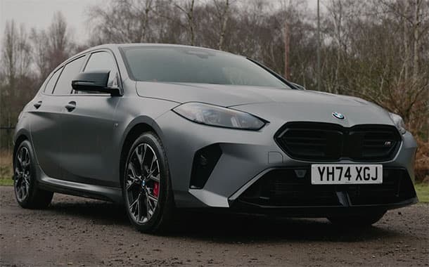 شاهد: تجربة قيادة موديل 2025 من BMW الفئة الأولى