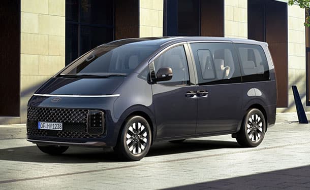 تعرف على أسعار هيونداي ستاريا الهجينة الجديدة في مصر