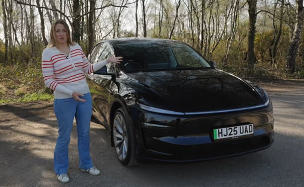 شاهد: تجربة قيادة موديل 2025 من تسلا موديل Y الكهربائية