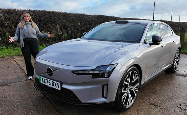 شاهد: تجربة قيادة فولفو ES90 الكهربائية موديل 2026