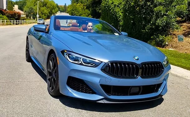 سياره-بي-ام-دبليو-m850i-سماوي