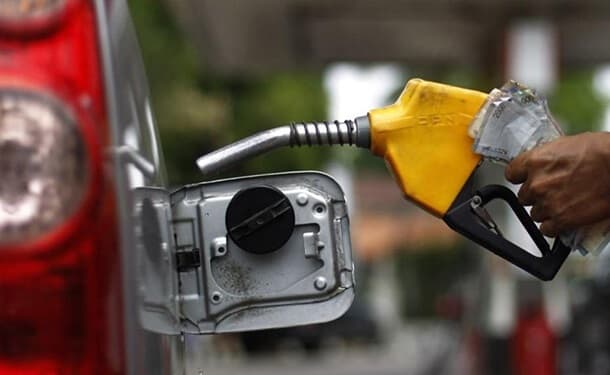 خزان وقود السيارات