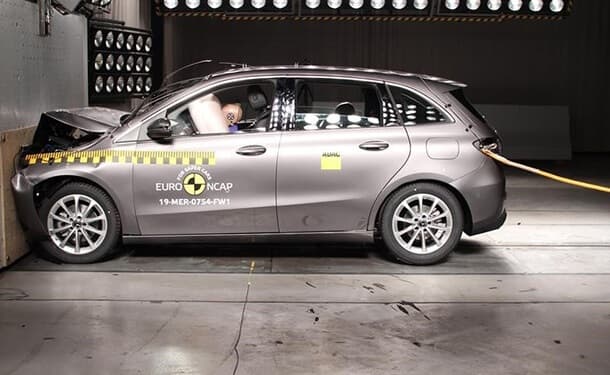 اختبارات أمان مرسيدس-بنز B-Class