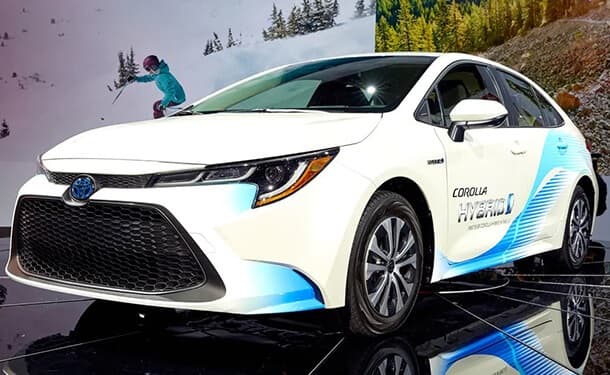 تويوتا كورولا الهجينة