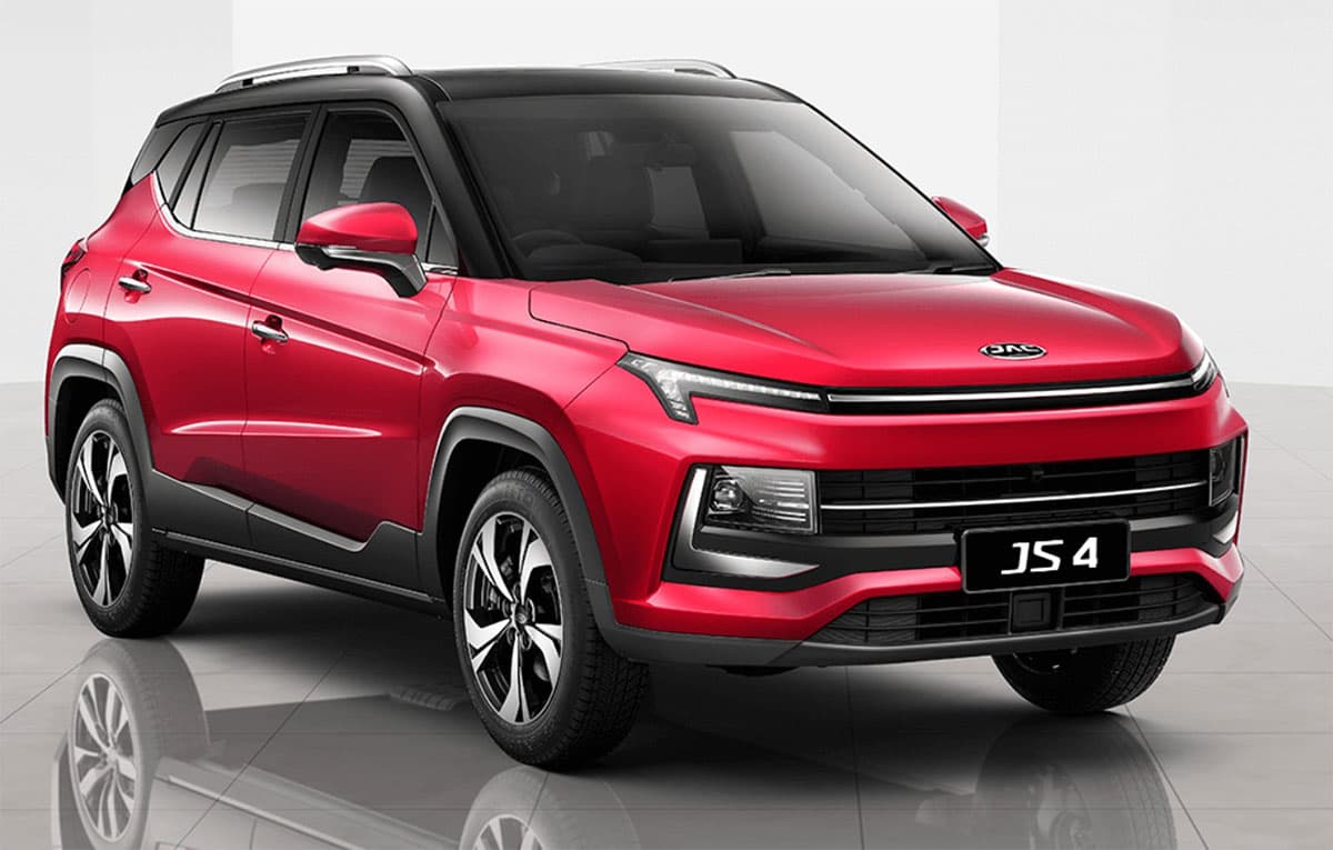 تشهد فئة السيارات الرياضية متعددة الاستخدامات (SUV) منافسة قوية في السوق المصري،