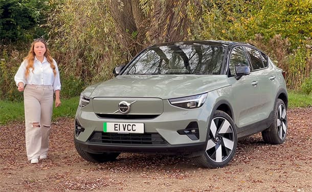 شاهد: تجربة قيادة موديل 2024 من فولفو EC40 الكهربائية