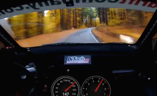 بالفيديو: سائق رالي نمساوي يبلغ سرعة جنونية بسيارته البيجو 206 على طريق غير ممهد بالنمسا
