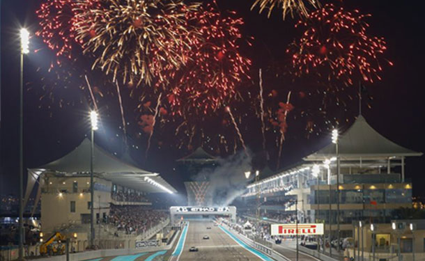 ختام حماسي لموسم 2014 للفورمولا1 وتتويج بطل العالم في حلبة مرسى ياس