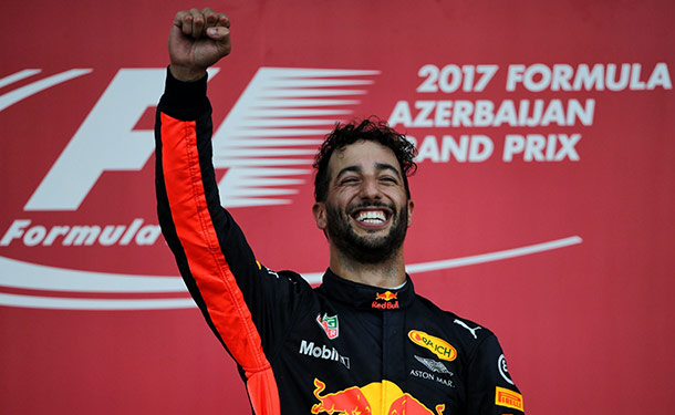 مشجعو الفورمولا 1 حول العالم يصوّتون لأجمل تجاوز في موسم 2017