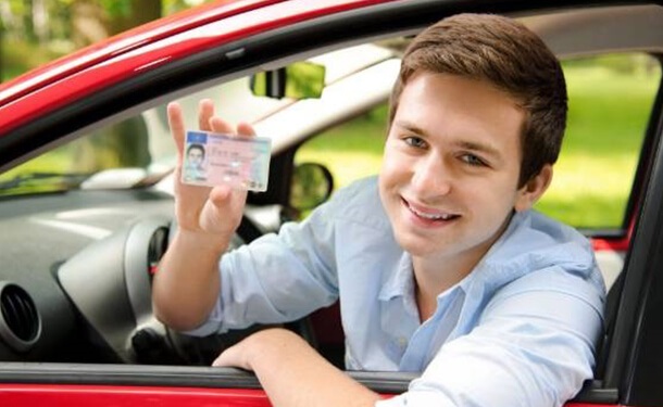 المستندات والإجراءات المطلوبة لاستخراج رخصة تسيير سيارة