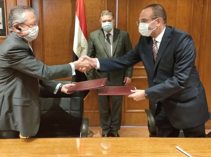 اتفاقية جديدة لتصنيع ميكروباص كهربائي في مصر بمكونات محلية