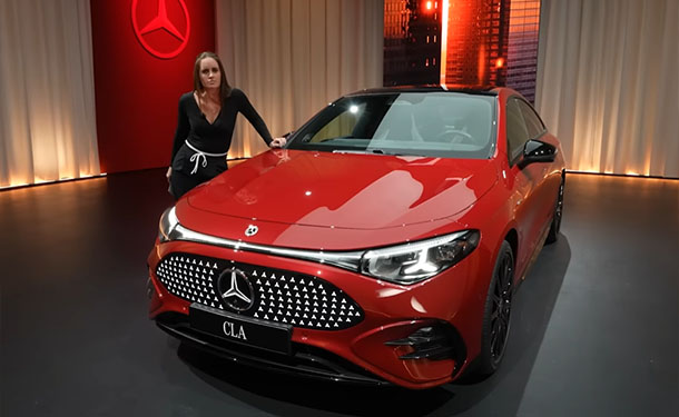 شاهد: الكشف عن مرسيدس-بنز CLA الكهربائية الجديدة كليا